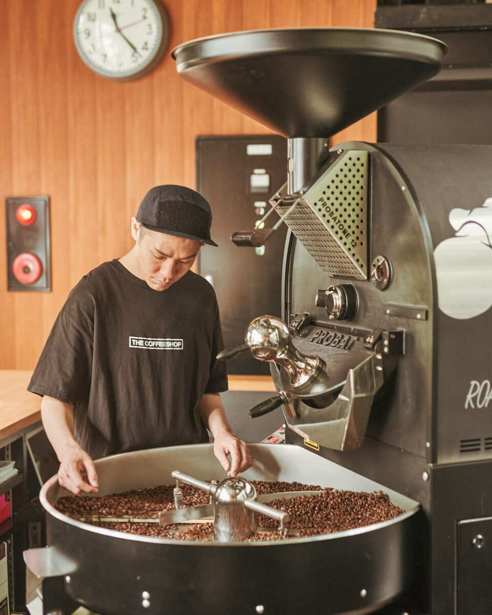 일본에 있는 THE COFFEESHOP으로 스페셜티 커피를 로스팅